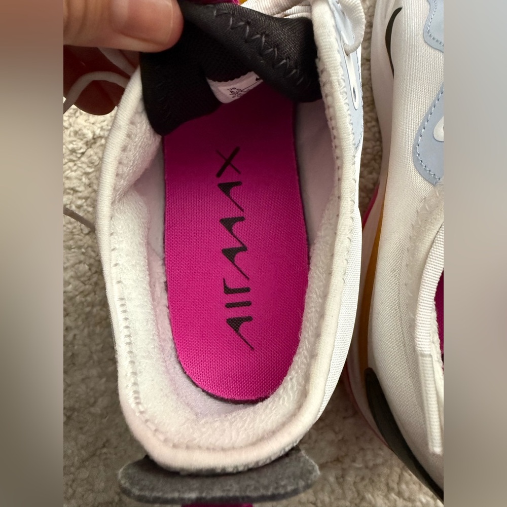 Nike Air Max Dia Women's casual sneaker in the "White Pollen Rise" colorwa 8,5 - Picture 6 of 8
